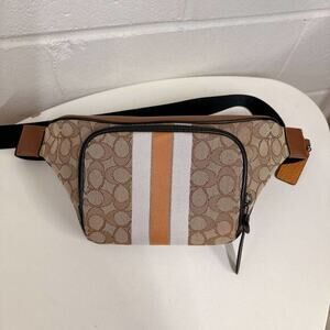 Coach C5386 Crossbody Bag Waist belt pocket Leather in Khaki Butterscotch Multi:
